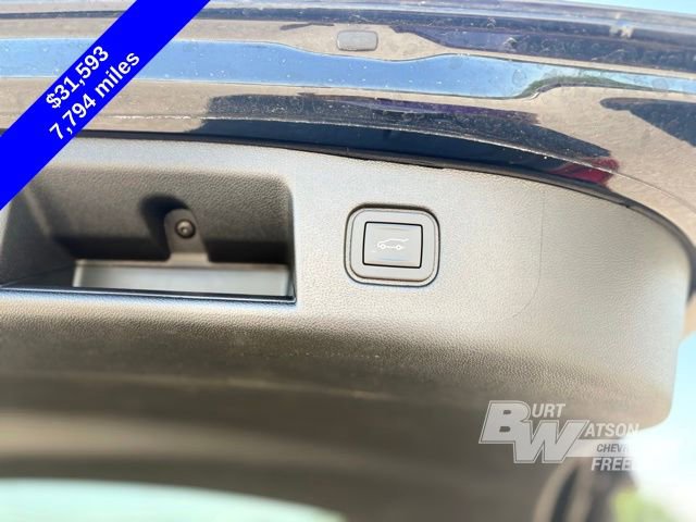 Used 2025 Chevrolet Blazer EV LT AWD/4WD image 31