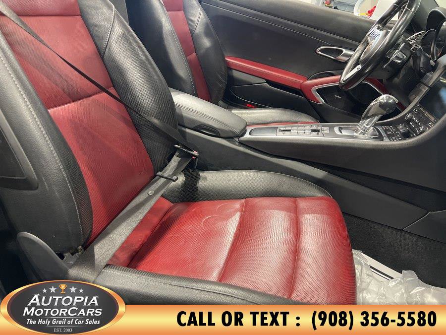 Used 2019 Porsche 718 Boxster RWD image 11