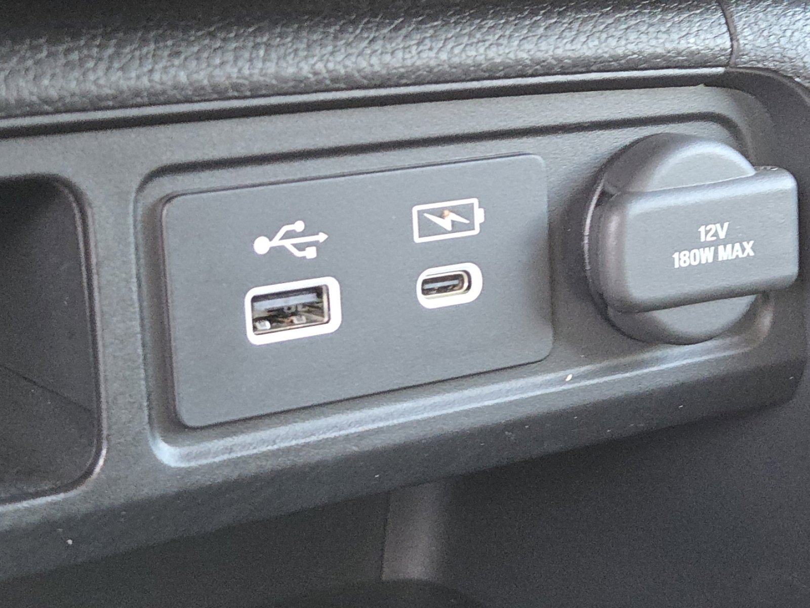 Used 2025 Honda Pilot Touring image 34