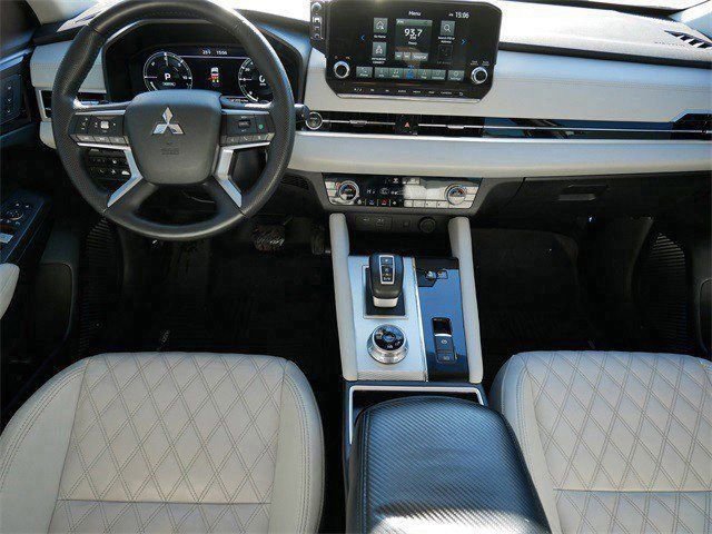 Used 2023 Mitsubishi Outlander SEL image 11