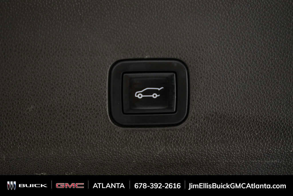 Used 2023 GMC Yukon SLT image 31