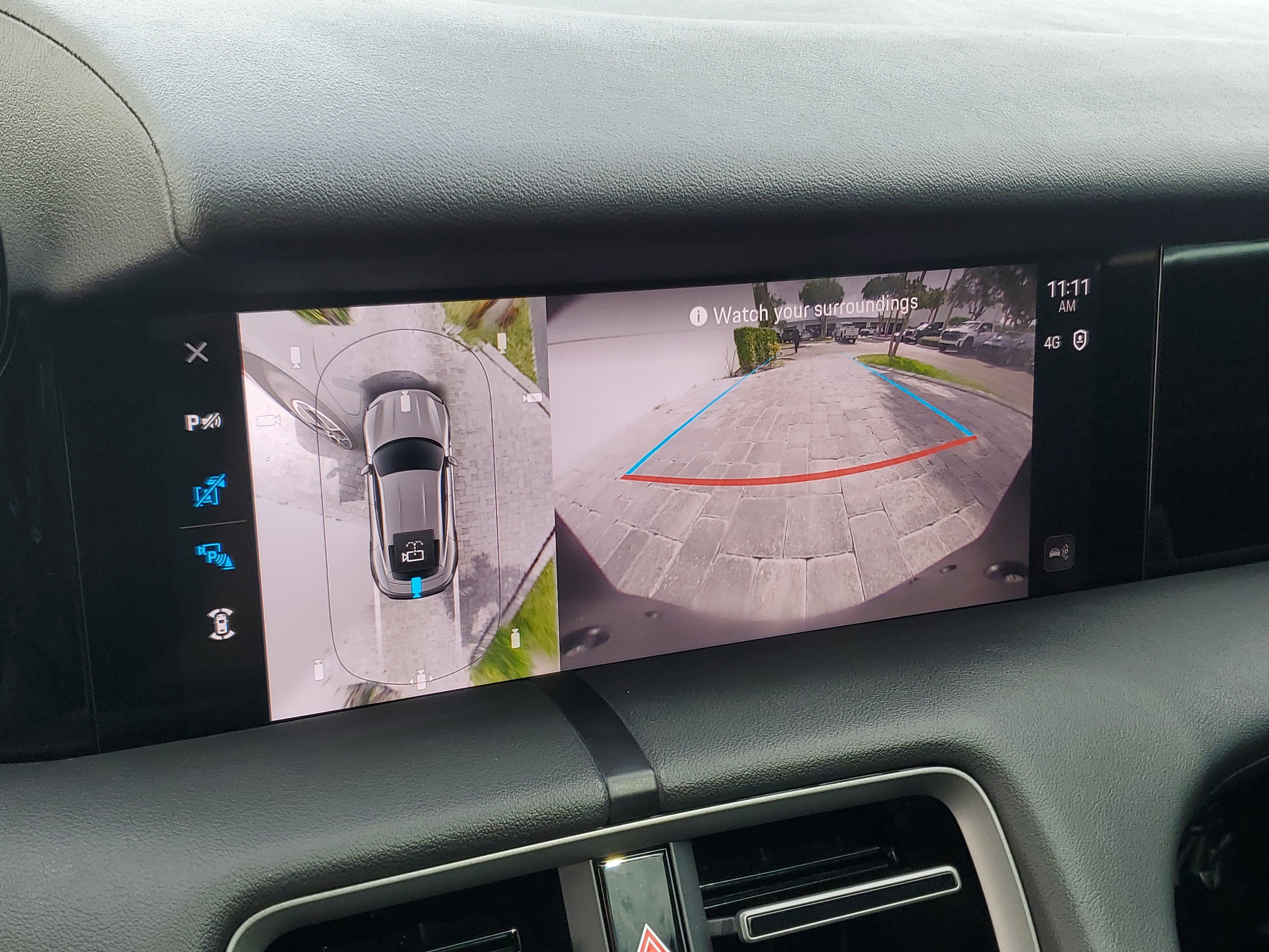 Used 2025 Porsche Taycan image 28