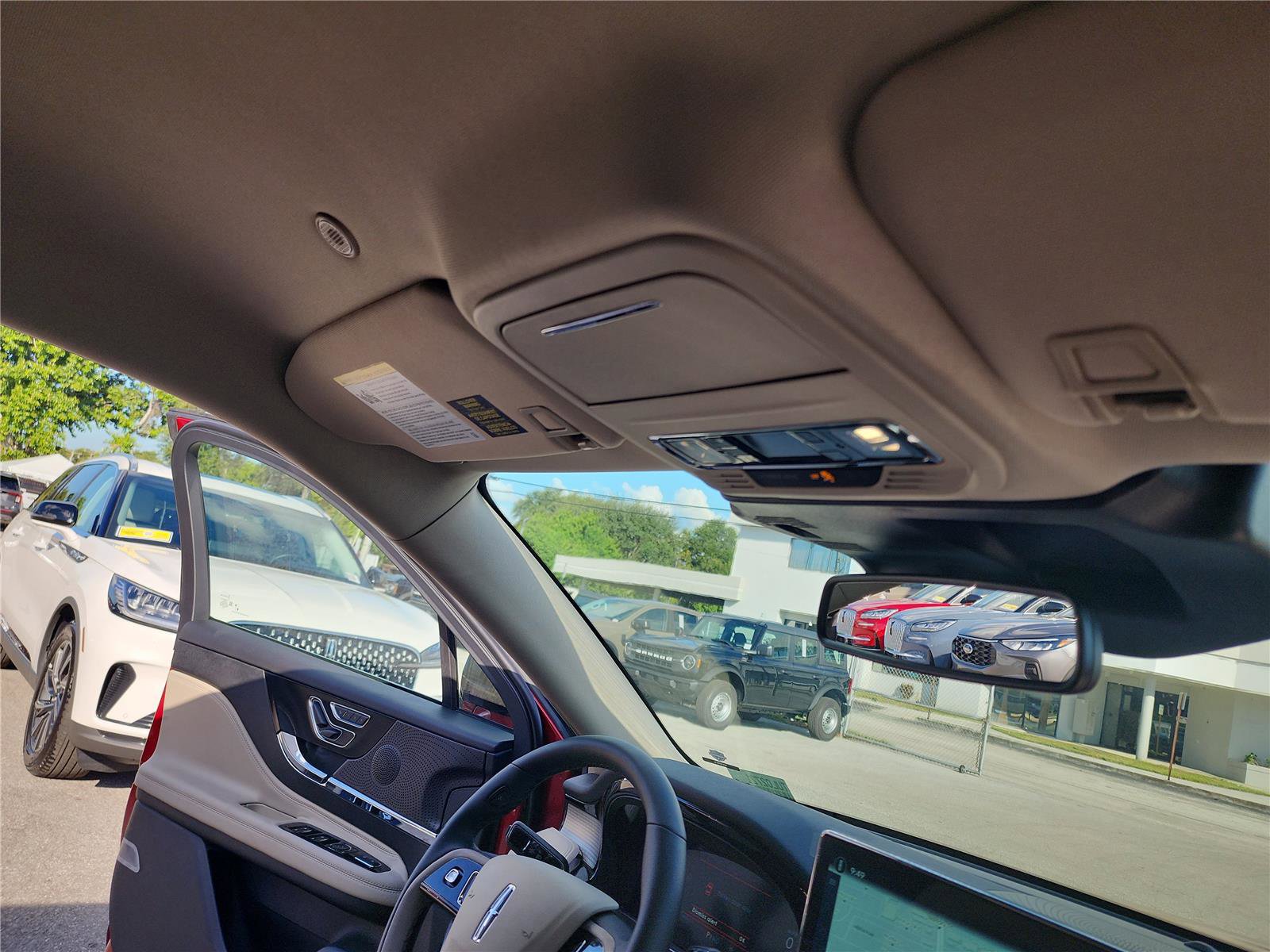 New 2026 Lincoln Corsair Premiere image 27