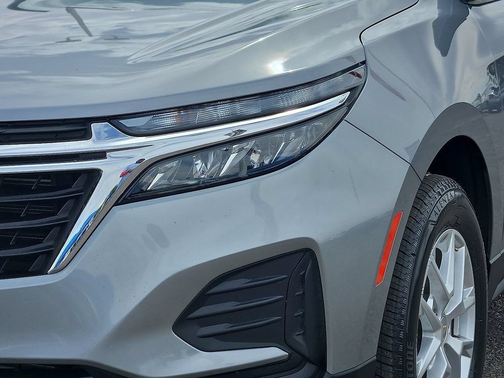 Used 2024 Chevrolet Equinox LS AWD/4WD image 7