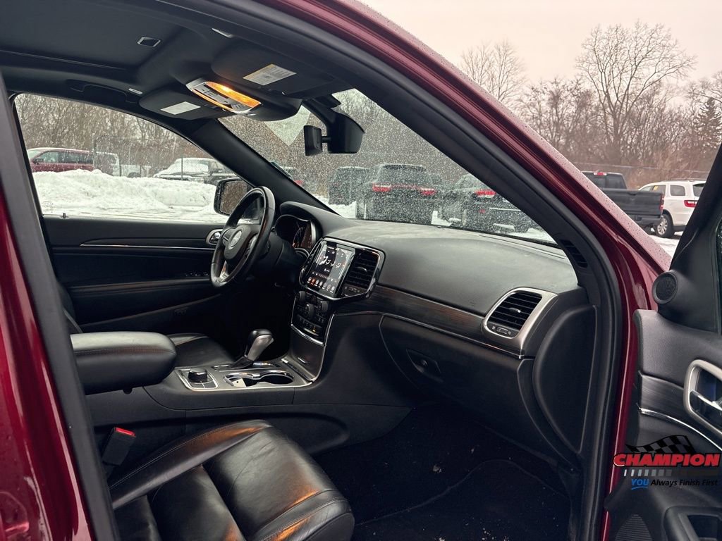 Used 2020 Jeep Grand Cherokee Limited w/ Trailer Tow Group IV image 31