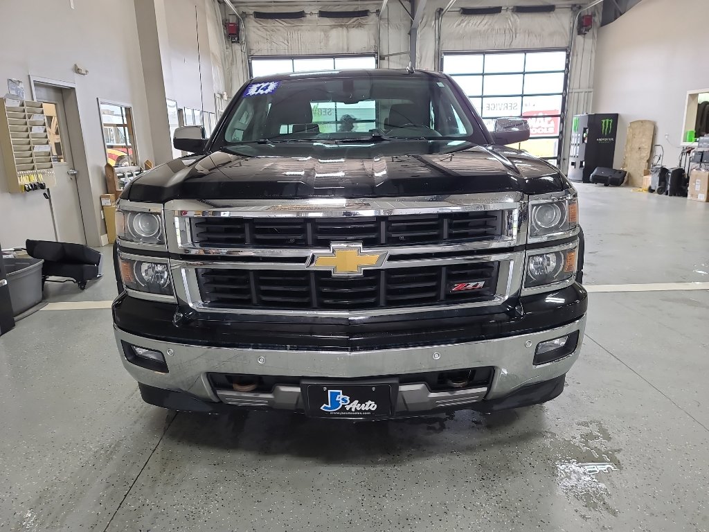 Used 2014 Chevrolet Silverado 1500 LTZ Z71 w/ LTZ Plus Package AWD/4WD image 3