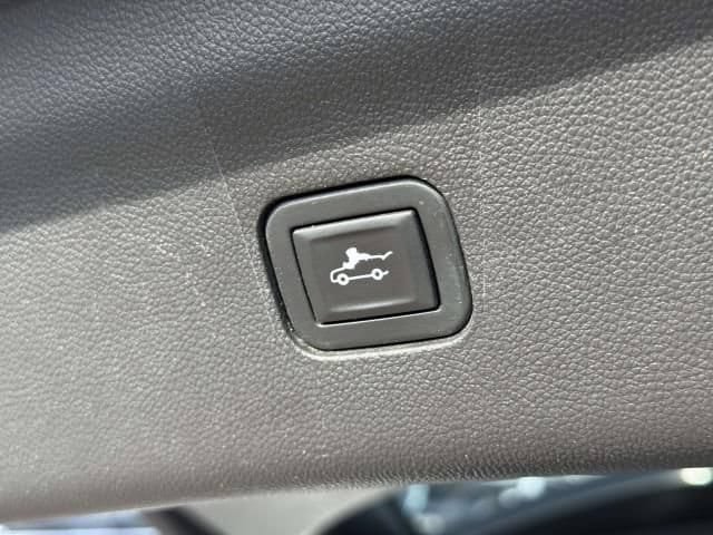 Used 2020 Buick Enclave Essence FWD image 10