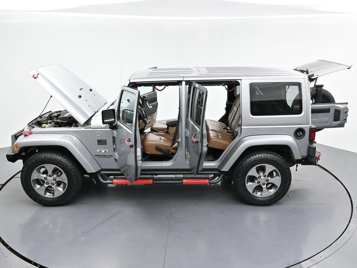 Used 2017 Jeep Wrangler Unlimited Sahara w/ Dual Top Group AWD/4WD image 45