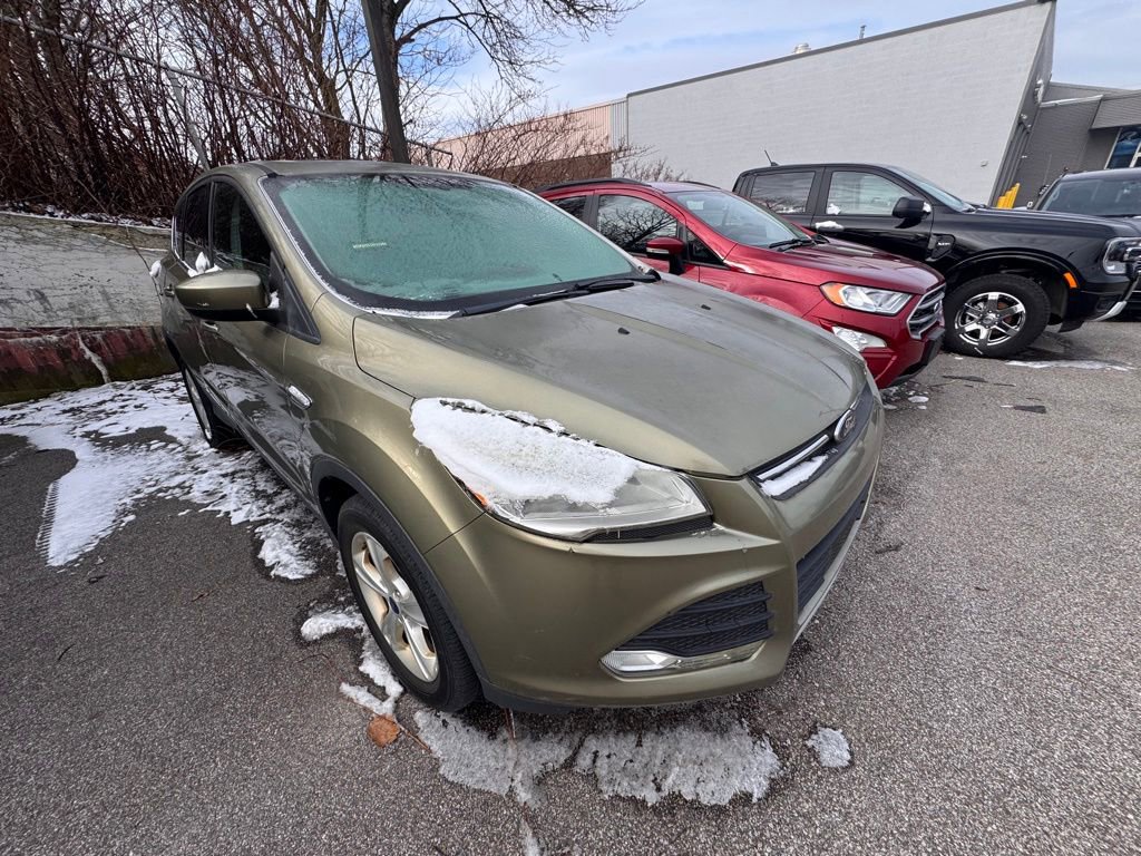Used 2013 Ford Escape SE w/ Class II Trailer Tow Pkg image 6
