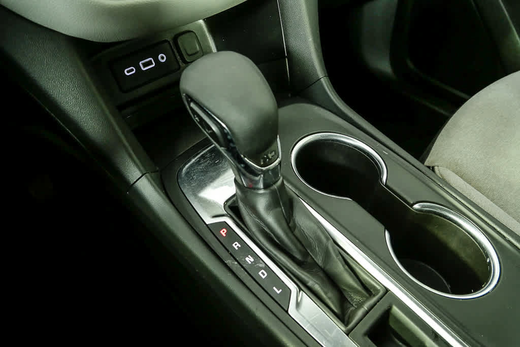 Used 2022 Chevrolet Equinox LS image 17