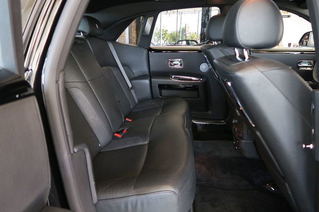 Used 2013 Rolls-Royce Ghost image 36
