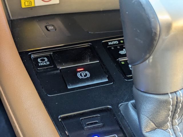 Used 2022 Lexus RX 350L Premium w/ Premium Package AWD/4WD image 18