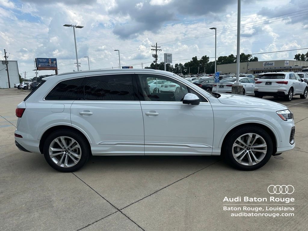 Used 2025 Audi Q7 3.0T Prestige image 4