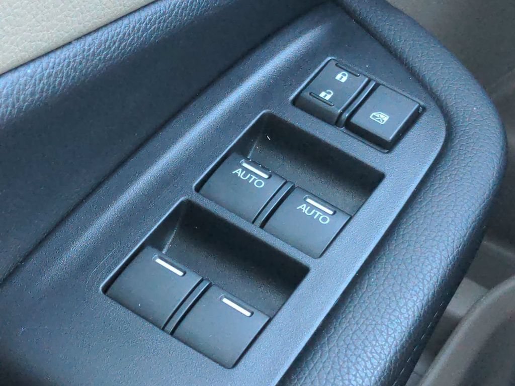 Used 2021 Honda Pilot Touring image 22