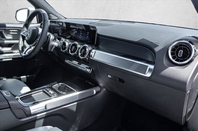 New 2026 Mercedes-Benz GLB 250 4MATIC image 24