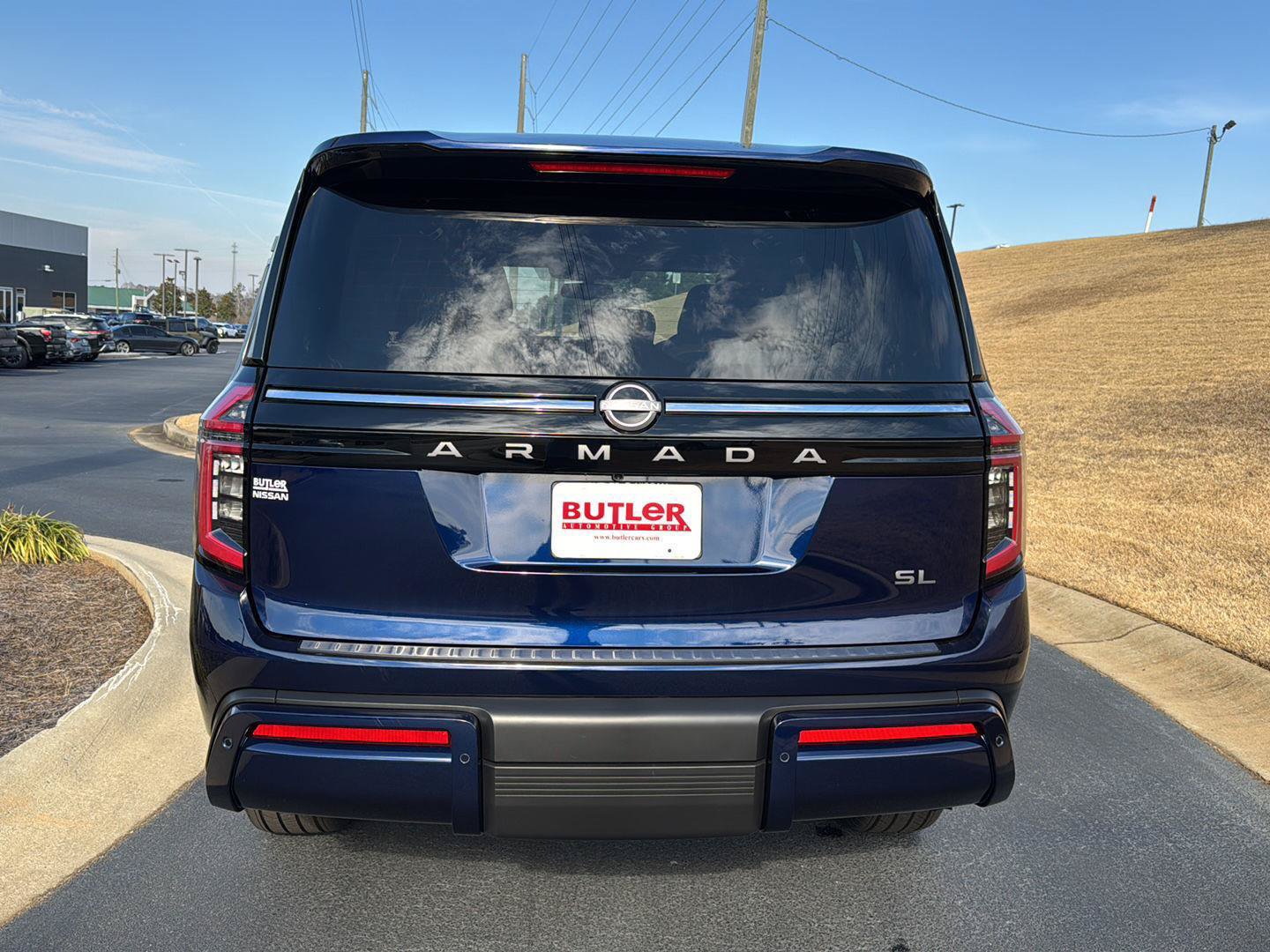 New 2026 Nissan Armada SL w/ Captain's Chari Seat Package RWD image 4