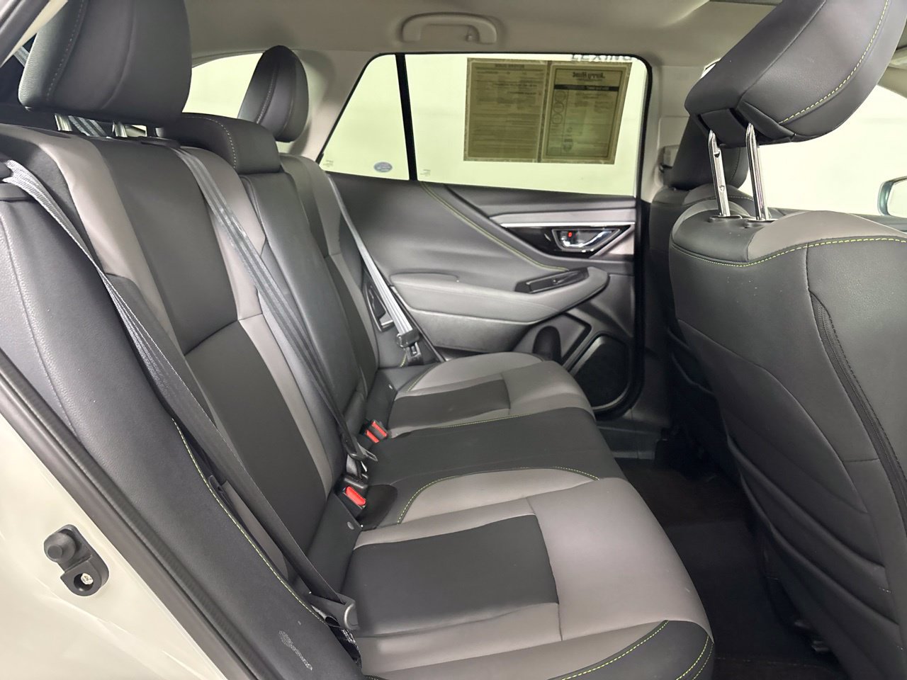 Used 2025 Subaru Outback Onyx Edition AWD/4WD image 29