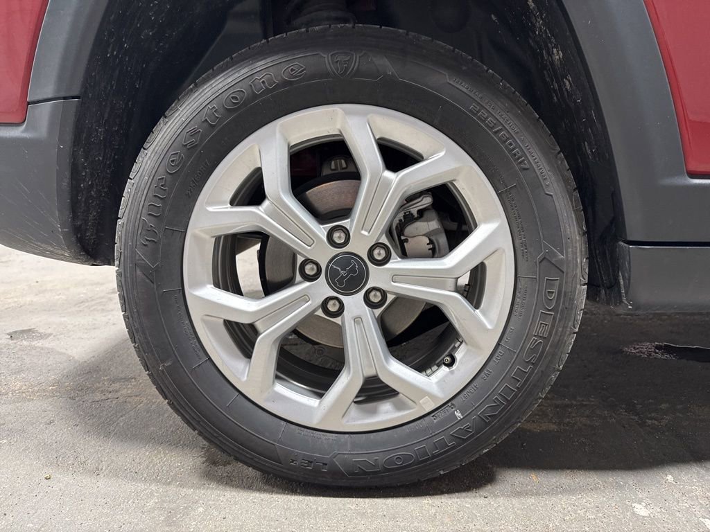 Used 2025 Jeep Compass Latitude w/ Sun & Sound Group image 37