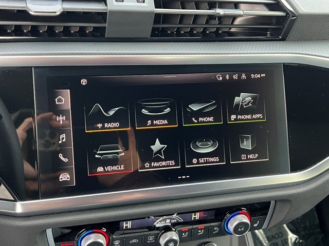 Certified 2025 Audi Q3 2.0T Premium Plus w/ Premium Plus Package image 29