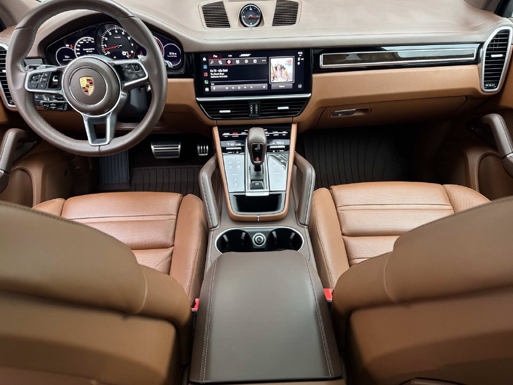 Certified 2023 Porsche Cayenne S Platinum AWD/4WD image 17