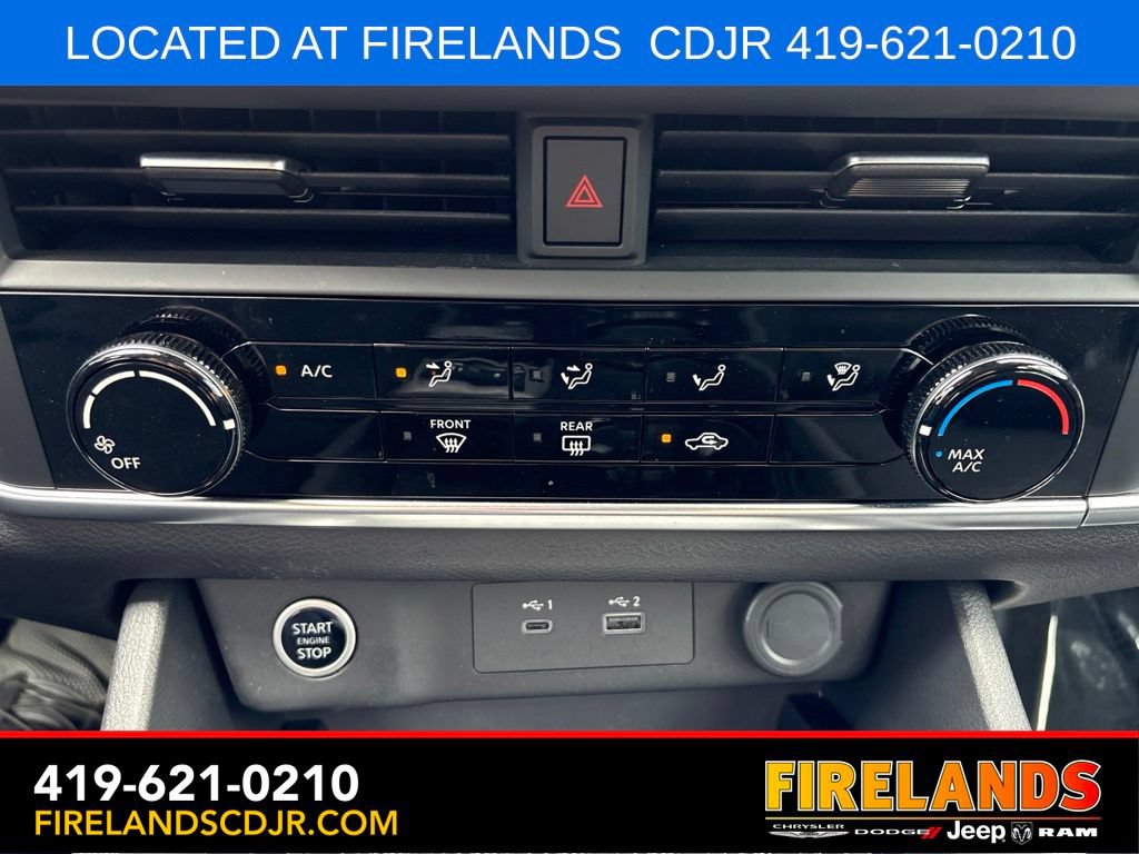 Used 2023 Nissan Rogue S AWD/4WD image 22