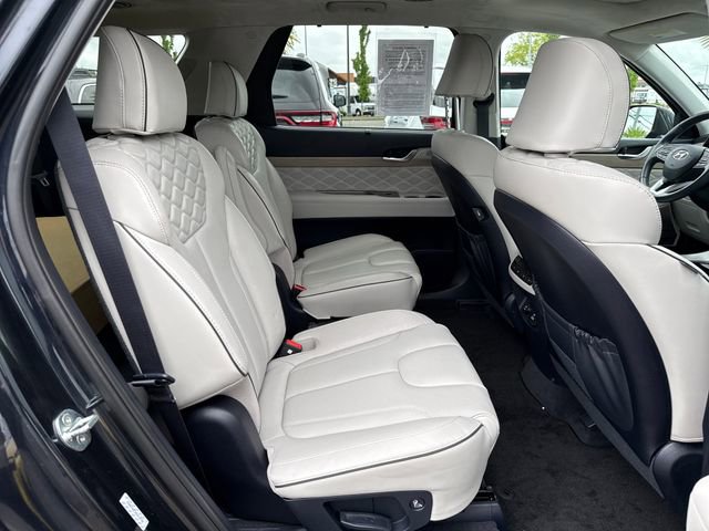 Used 2022 Hyundai Palisade Calligraphy w/ Winter Package FWD image 10