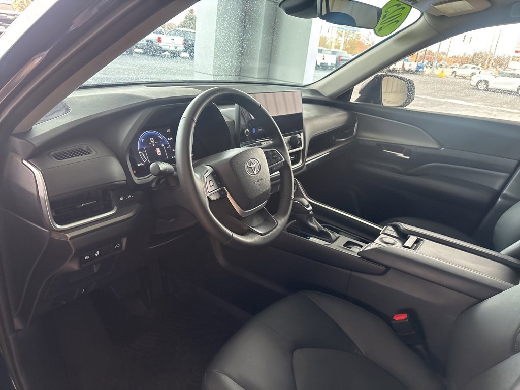 Used 2025 Toyota Grand Highlander AWD Hybrid image 9