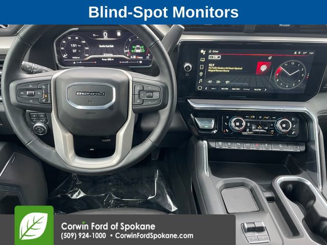 Used 2025 GMC Sierra 3500 Denali image 3