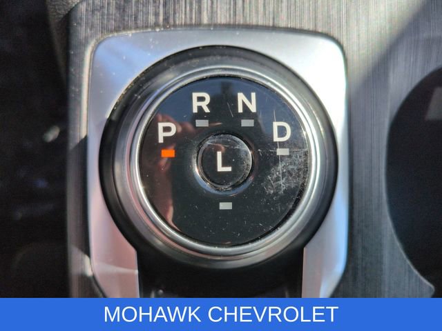 Used 2021 Ford Escape SE w/ SE Sport Appearance Package image 16