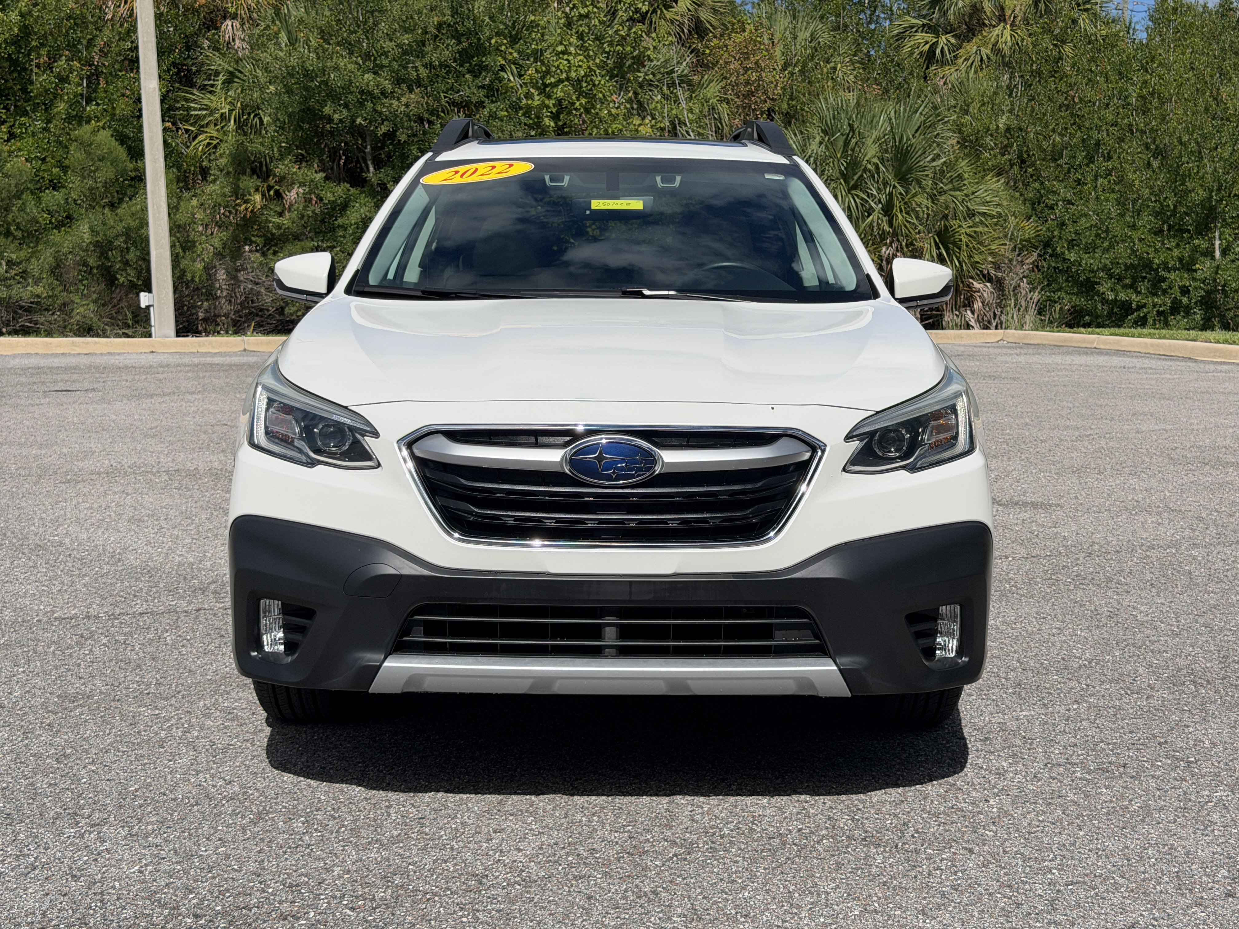 Used 2022 Subaru Outback Limited w/ Popular Package #2 AWD/4WD image 2