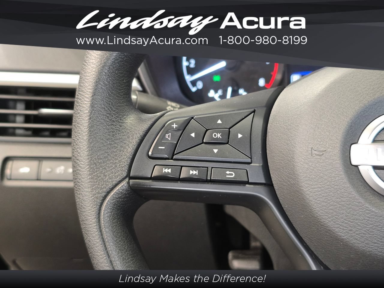 Used 2024 Nissan Altima 2.5 S FWD image 16