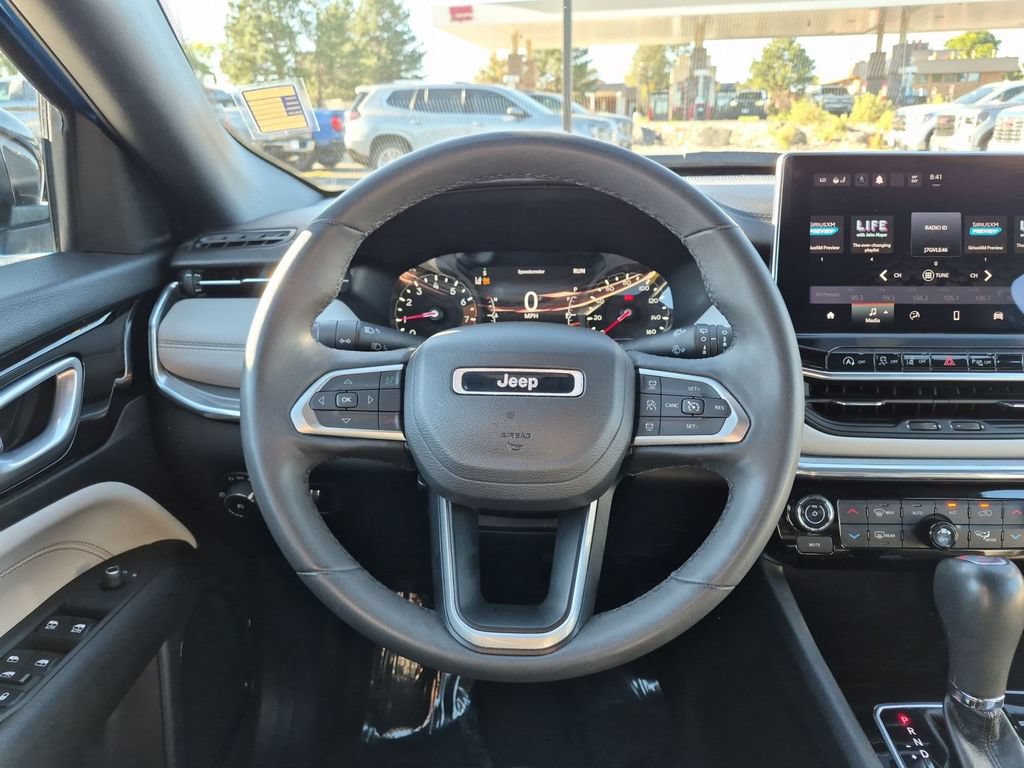 Used 2024 Jeep Compass Limited AWD/4WD image 17