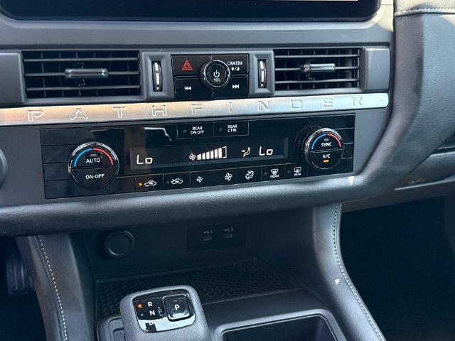 Used 2026 Nissan Pathfinder S AWD/4WD image 23