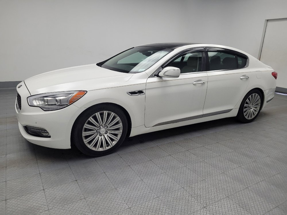 Used 2015 Kia K900 Premium w/ Interior Highline Package image 2