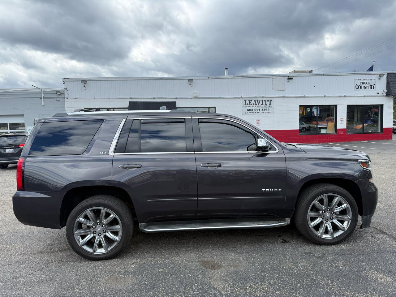 Used 2015 Chevrolet Tahoe LTZ image 12