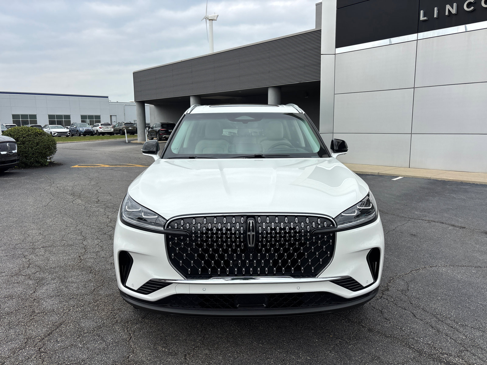 New 2025 Lincoln Aviator Reserve w/ Illumination Package image 2