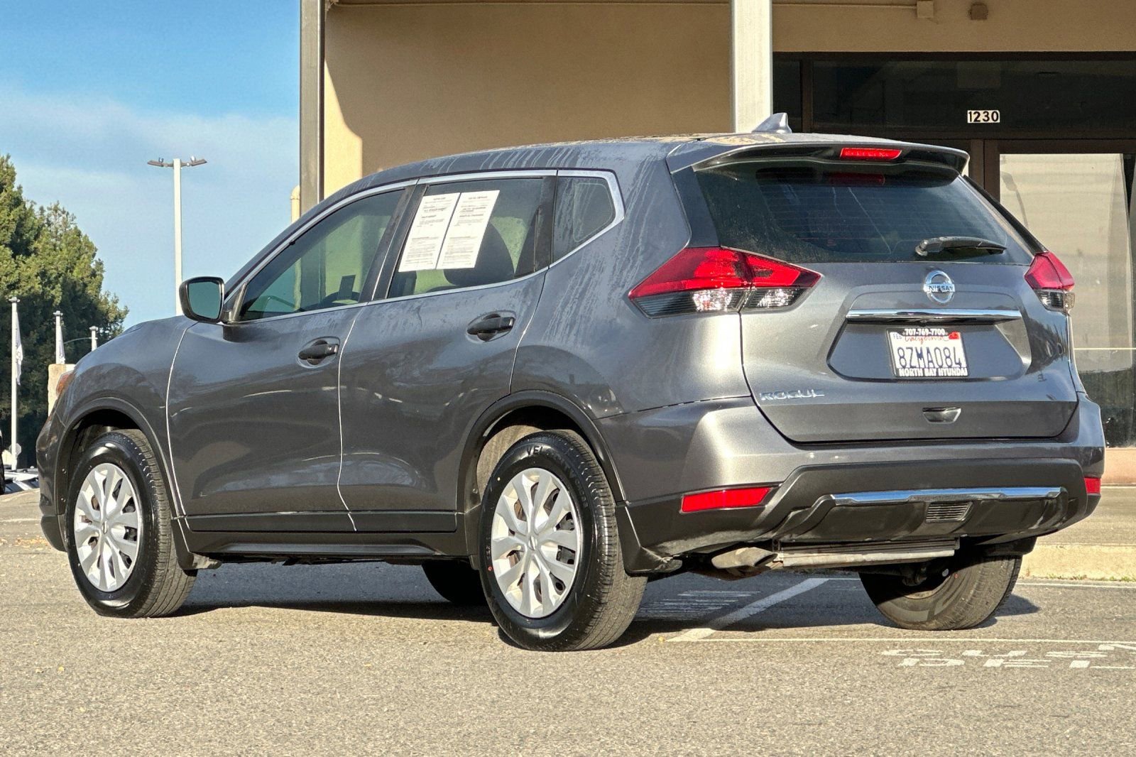 Used 2020 Nissan Rogue S image 6