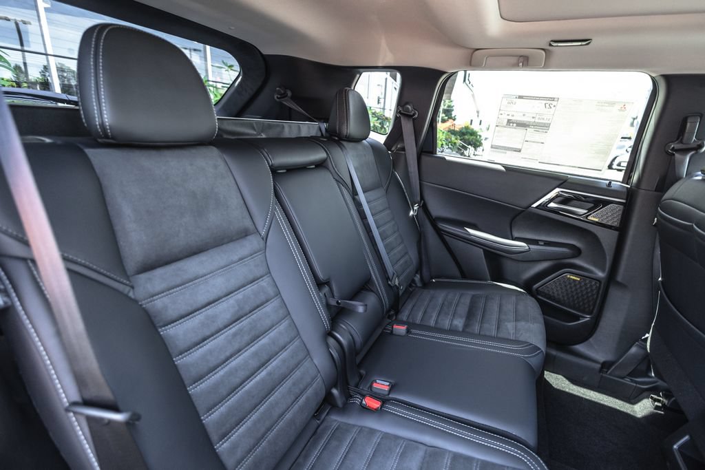 New 2026 Mitsubishi Outlander SE AWD/4WD image 32