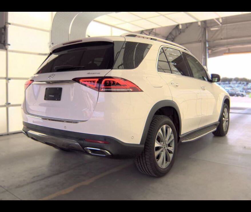 Used 2020 Mercedes-Benz GLE 350 4MATIC w/ Premium Package image 9