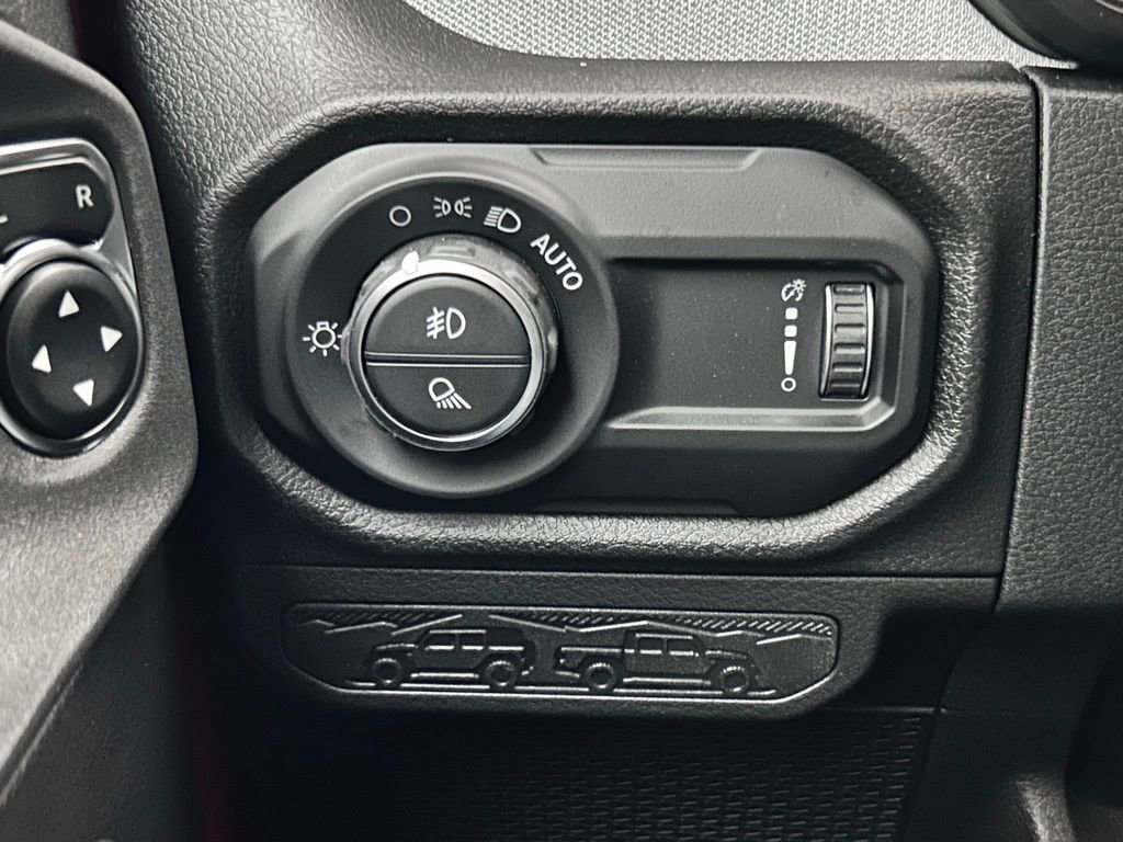 New 2025 Jeep Gladiator Sport image 20