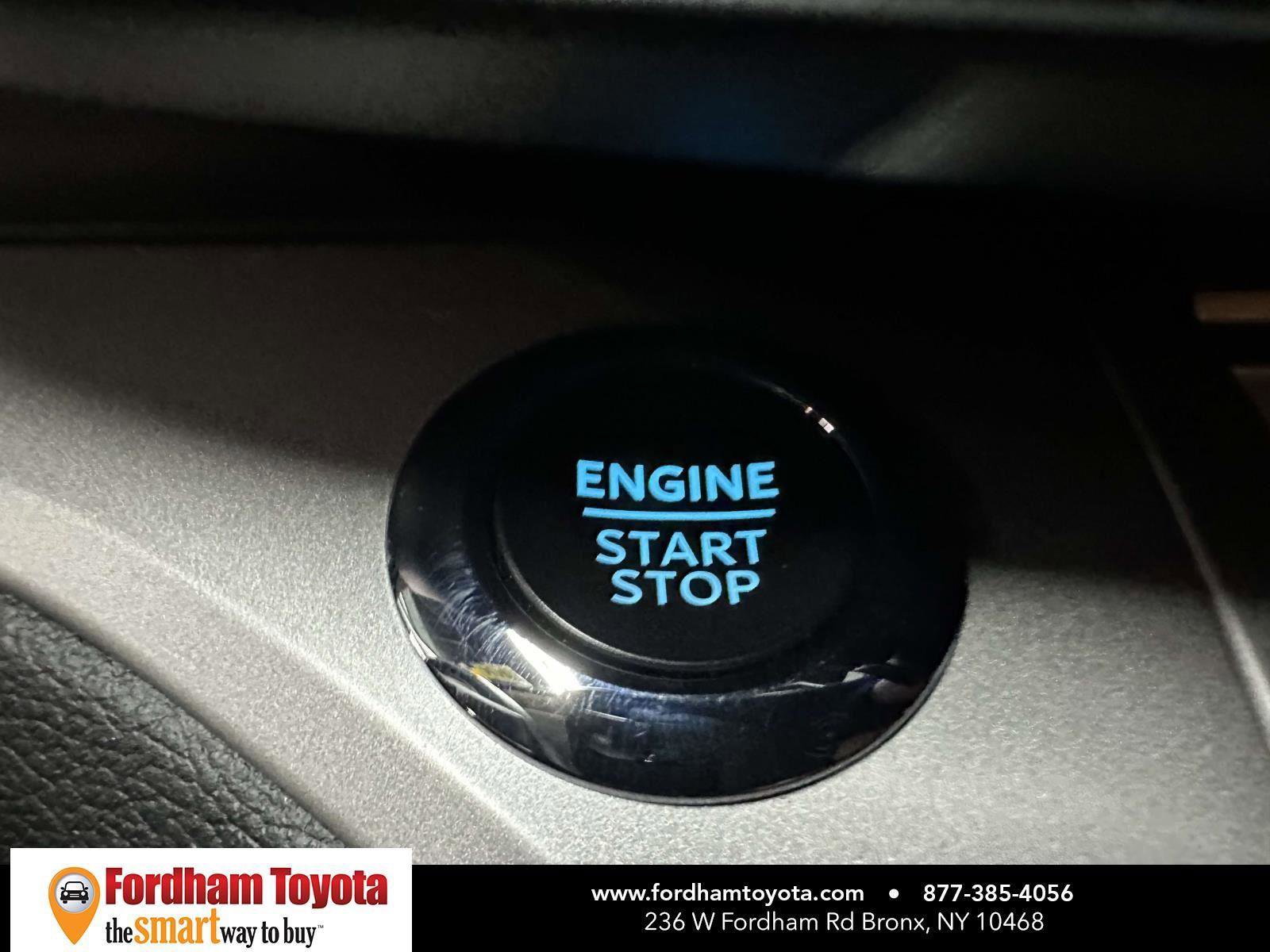 Used 2023 Ford Explorer XLT w/ Equipment Group 202A image 34