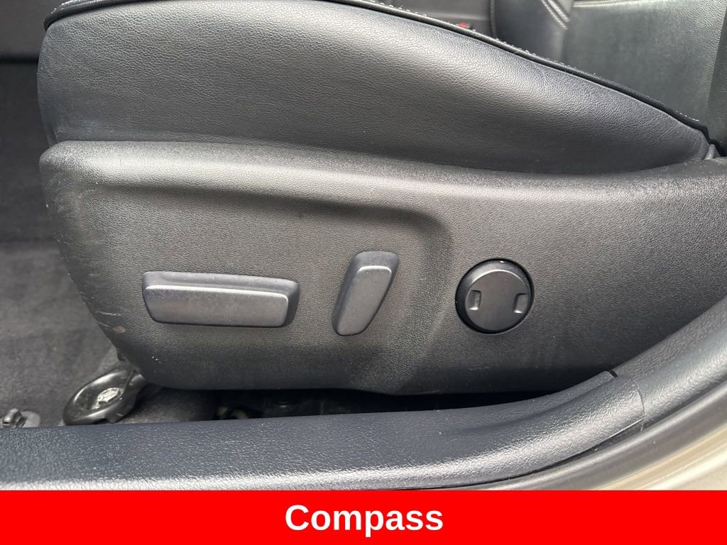 Used 2015 Toyota Camry XLE w/ Advanced Technology Package image 26