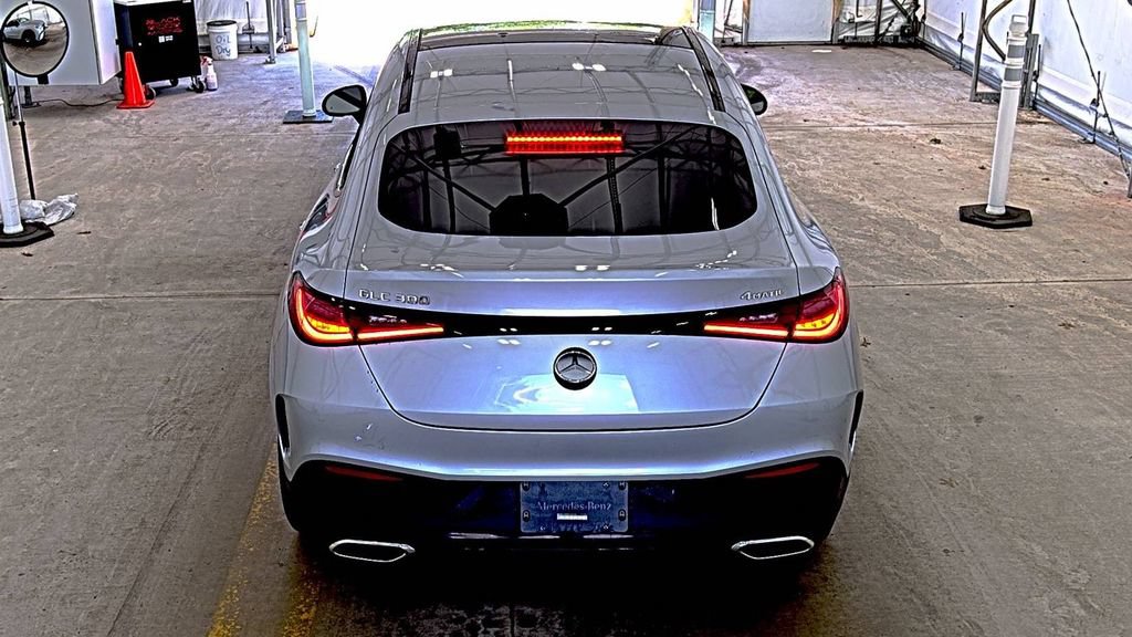 Used 2024 Mercedes-Benz GLC 300 4MATIC w/ AMG Line image 5