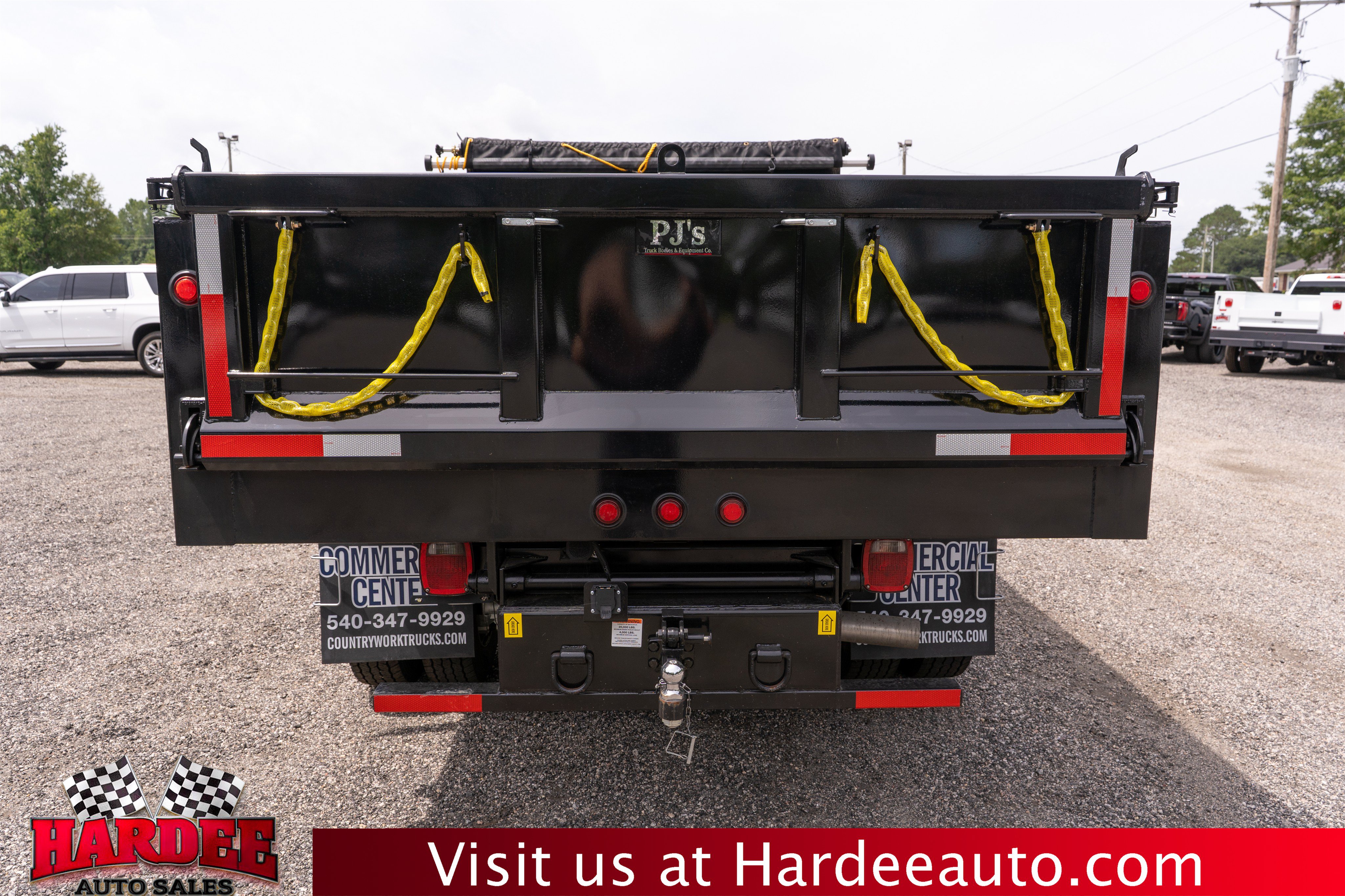 Used 2025 RAM 5500 Tradesman w/ Safety Group AWD/4WD image 4