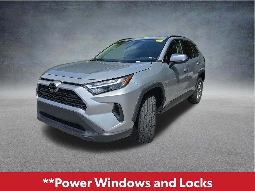 Used 2024 Toyota RAV4 XLE FWD image 11