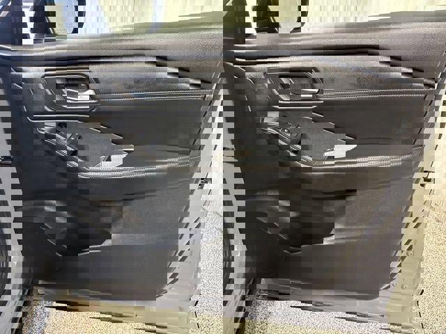 Used 2024 Nissan Rogue SL w/ SL Premium Package image 23