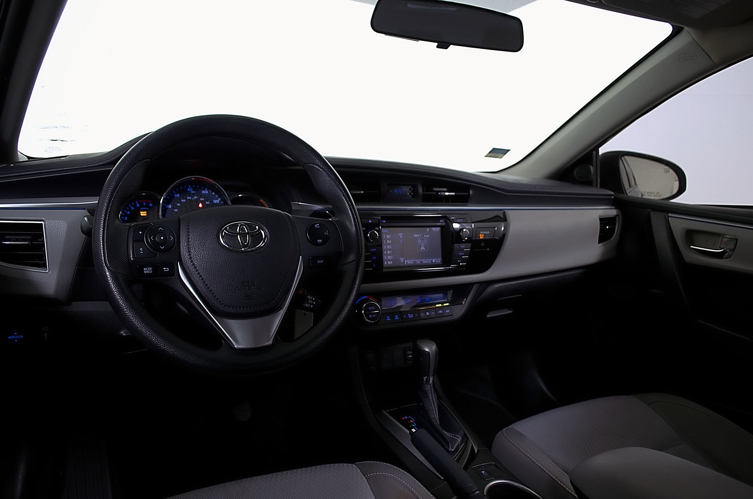 Used 2016 Toyota Corolla LE FWD image 20