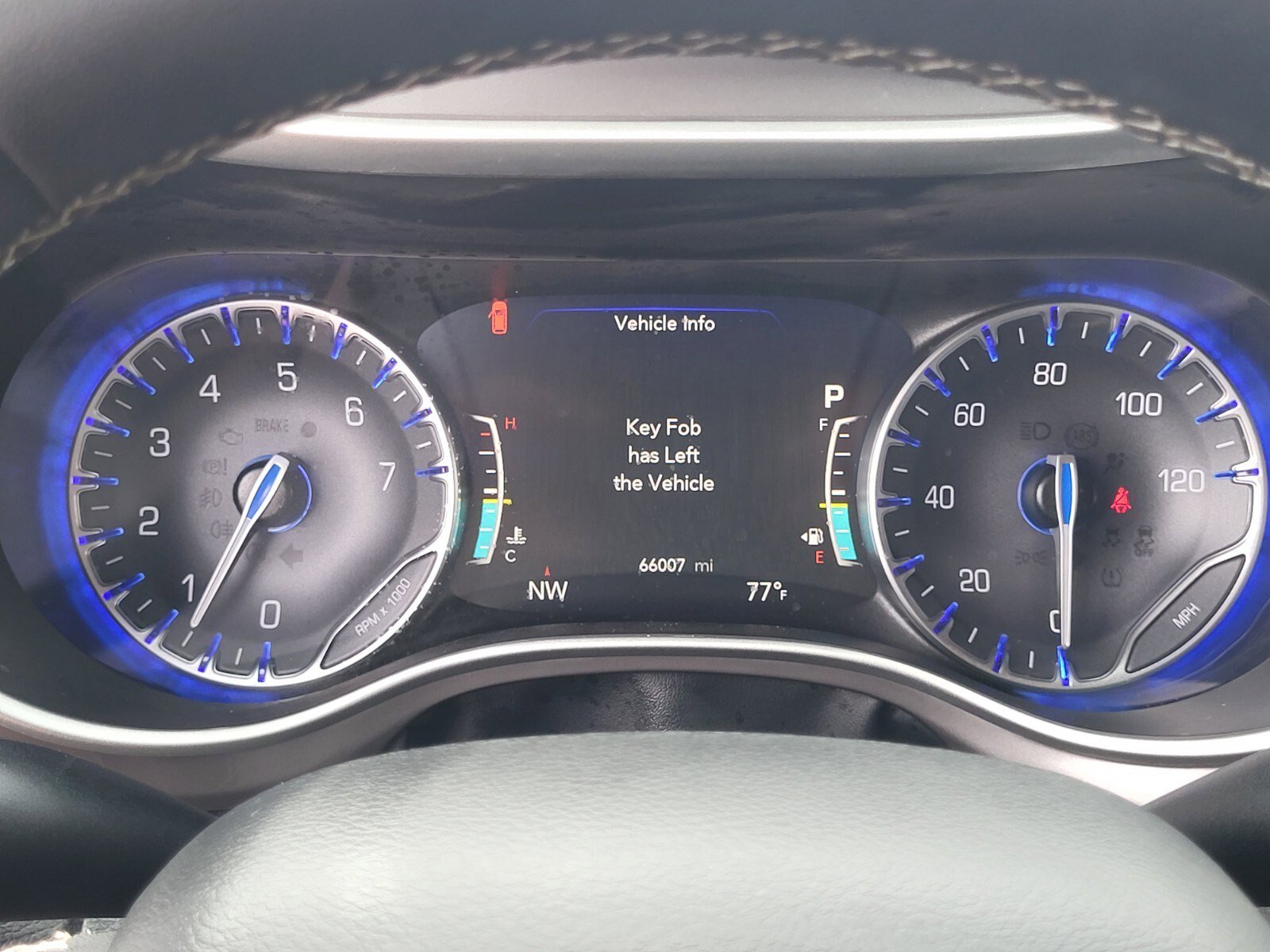 Used 2025 Chrysler Pacifica Select FWD image 29