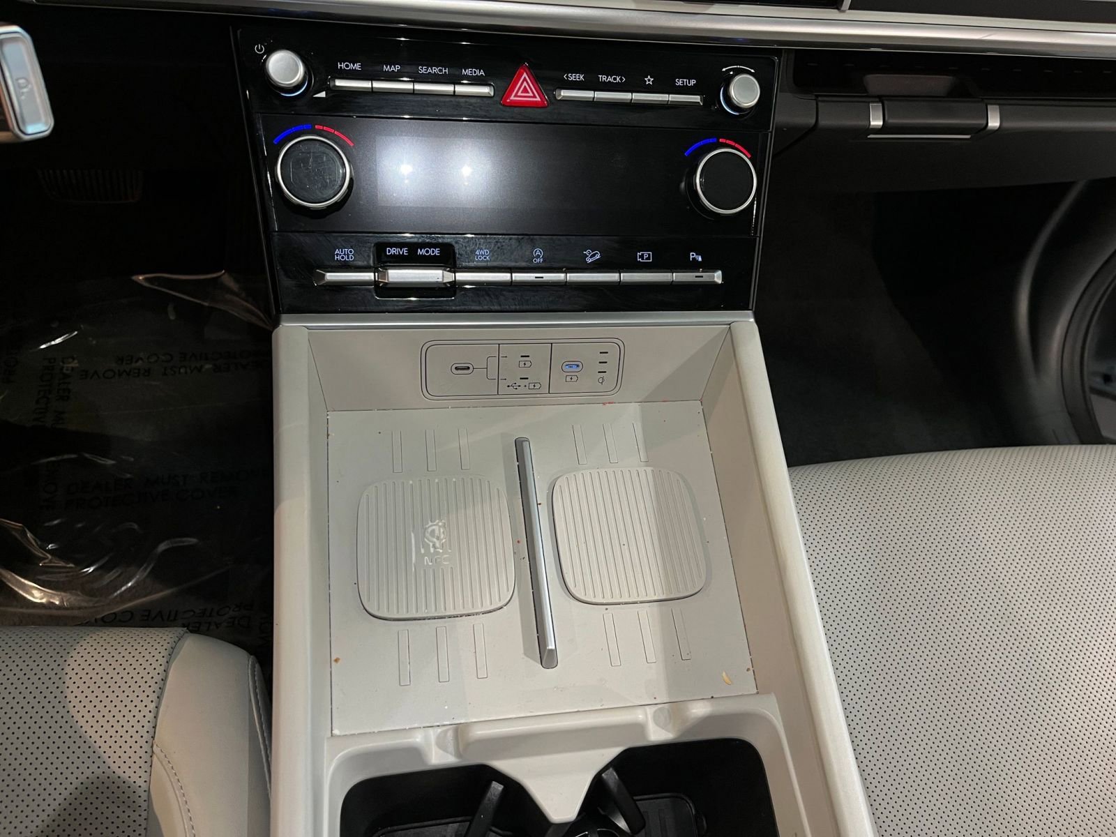 Used 2025 Hyundai Santa Fe SEL AWD/4WD image 43