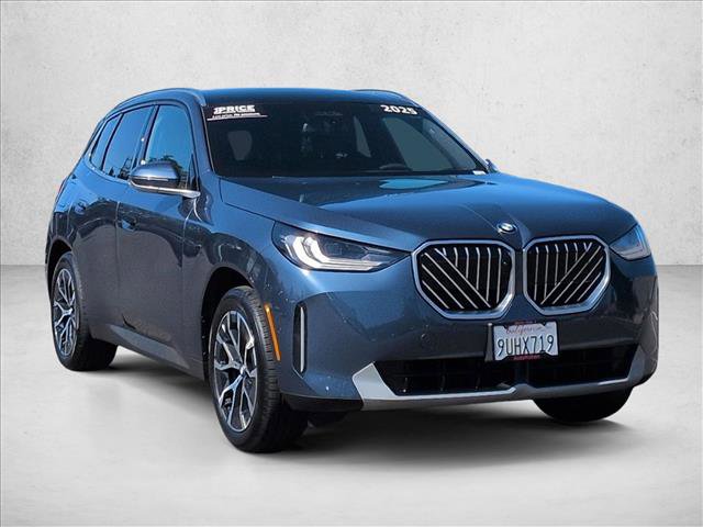 Used 2025 BMW X3 xDrive30i w/ Premium Package image 3